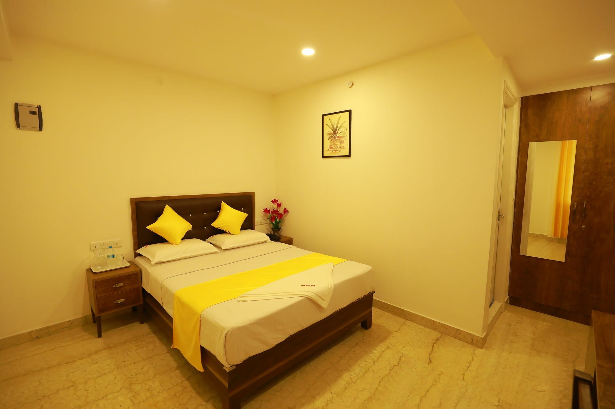 Fabhotel Oakwey Inn Indiranagar 벵갈루루 외부 사진